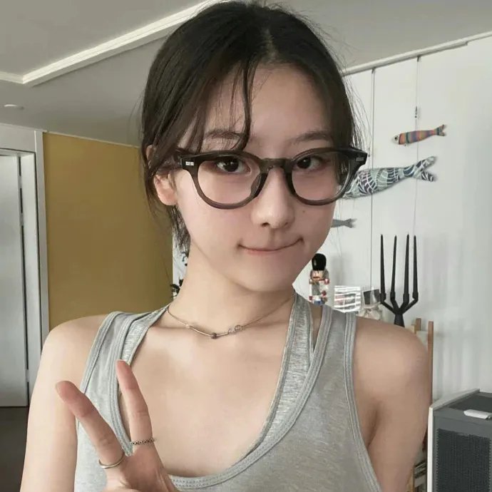 春日暖阳海报